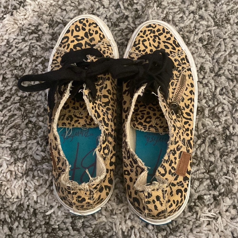 Blowfish Maggi canvas